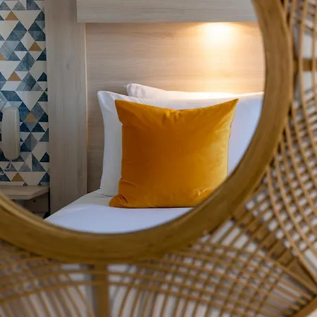 Hotel De Sur 2*