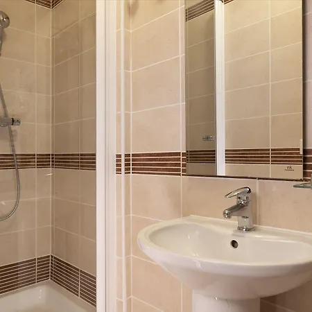 Hotel De Sur Lion-sur-Mer